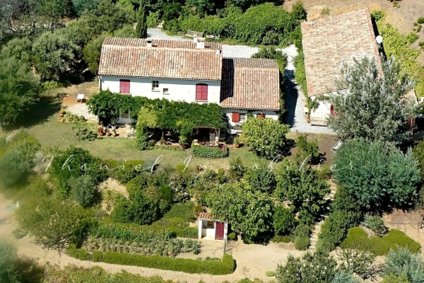 à vendre maison, villa Cogolin - A vendre : Propriété dans le calme absolu campagne de Cogolin