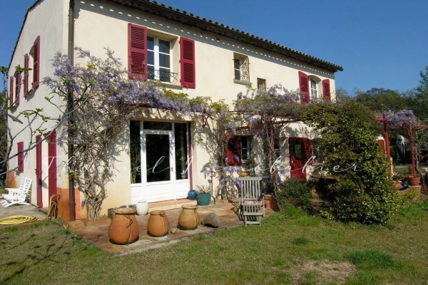 à vendre maison, villa Cogolin - A vendre : Propriété dans le calme absolu campagne de Cogolin